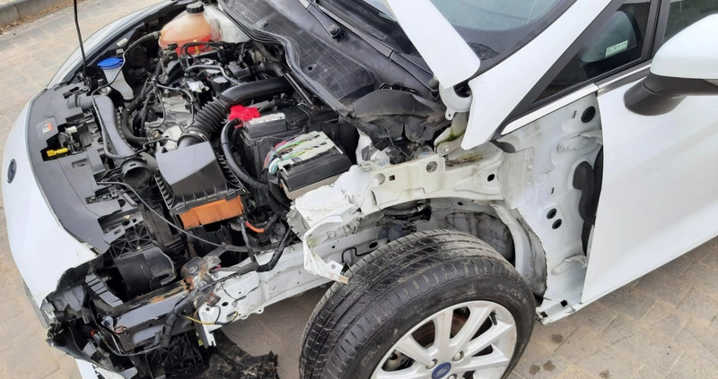 Ford Fiesta cena 17700 przebieg: 77000, rok produkcji 2018 z Ustrzyki Dolne małe 46